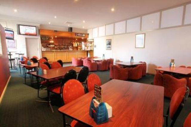 Heemskirk Motor Hotel Zeehan Exterior photo